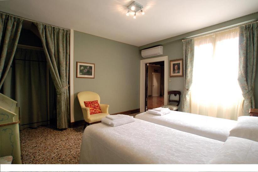 Ca Satriano Apartment Venesia Ruang foto